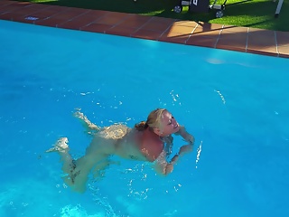 Pool,BBW,British,Natural,Big Ass,Big Boobs